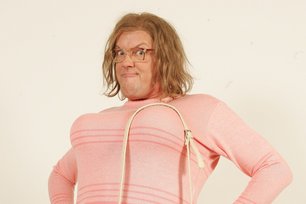 Luise Koschinsky- Ein Pullover voller Frau